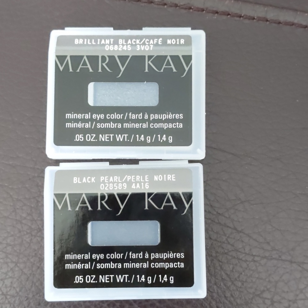 Mary Kay Black Pearl and brilliant black shadows